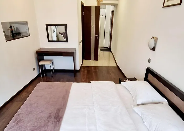 Apartment Mitskevycha Square 5